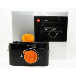Leica M8.2 digital rangefinder Camera (black paint)
