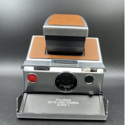 Polaroid SX-70 Land instant film Camera Alpha 1
