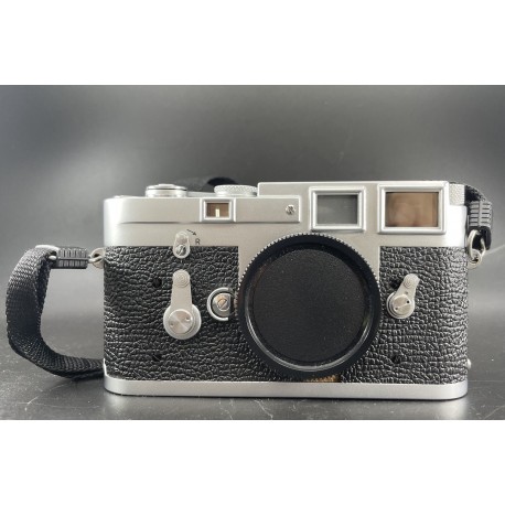Leica M3 rangefinder Film Camera Silver (used)