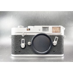 Leica M4 Rangefinder Film Camera Silver